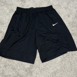 Men’s Nike basketball shorts
